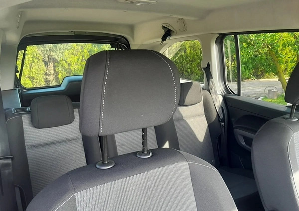 Toyota Proace City Verso cena 125000 przebieg: 16123, rok produkcji 2023 z Słupca małe 37